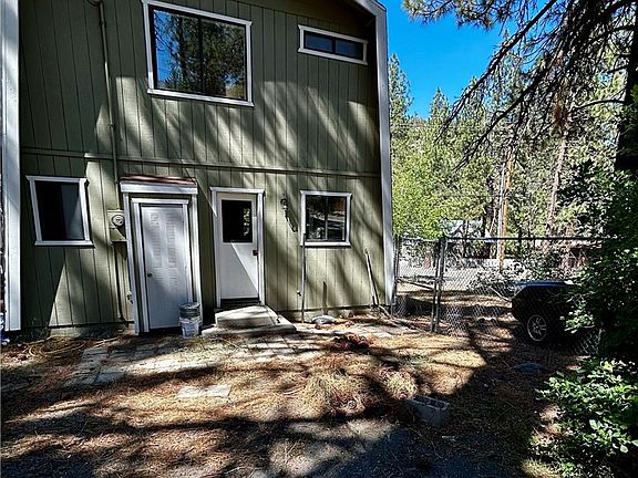 2nd image of 1587 Ross St