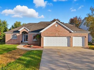 13402 Bridgecreek Cir, Strongsville, OH 44136