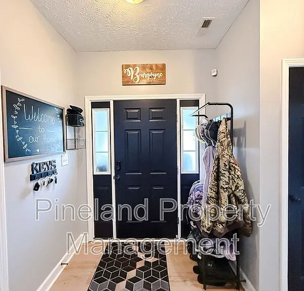 229 Scarlet Oak Dr — Photo 2