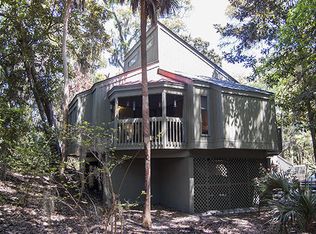 620 Magnolia Ln, Edisto Island, SC 29438