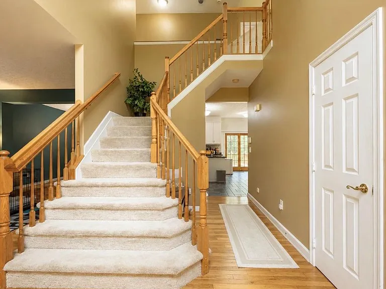 3029 Marsh Crossing Dr — Photo 2