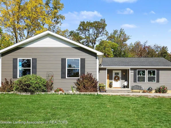 312 Washington St, Leslie, MI 49251