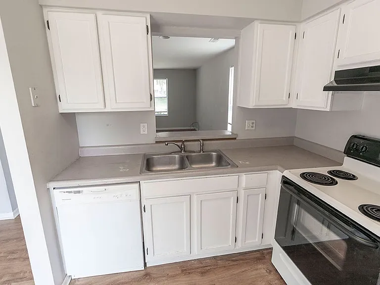 3283 S Brampton Ct — Photo 7