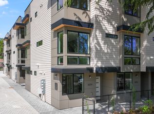 9125 50th Ave S #D, Seattle, WA 98118