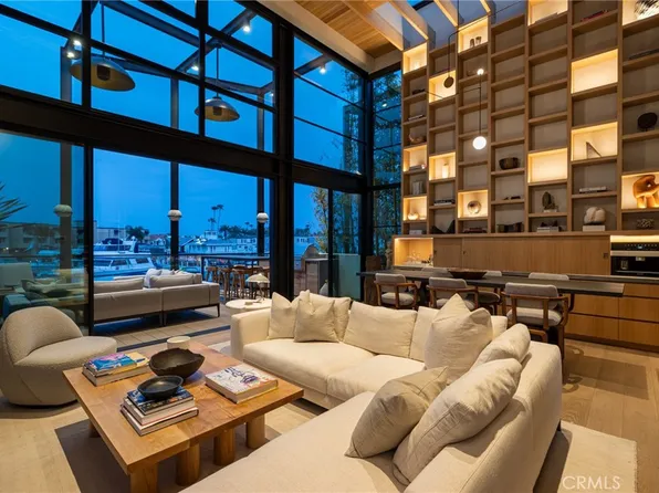 2910 Lafayette Ave, Newport Beach, CA 92663