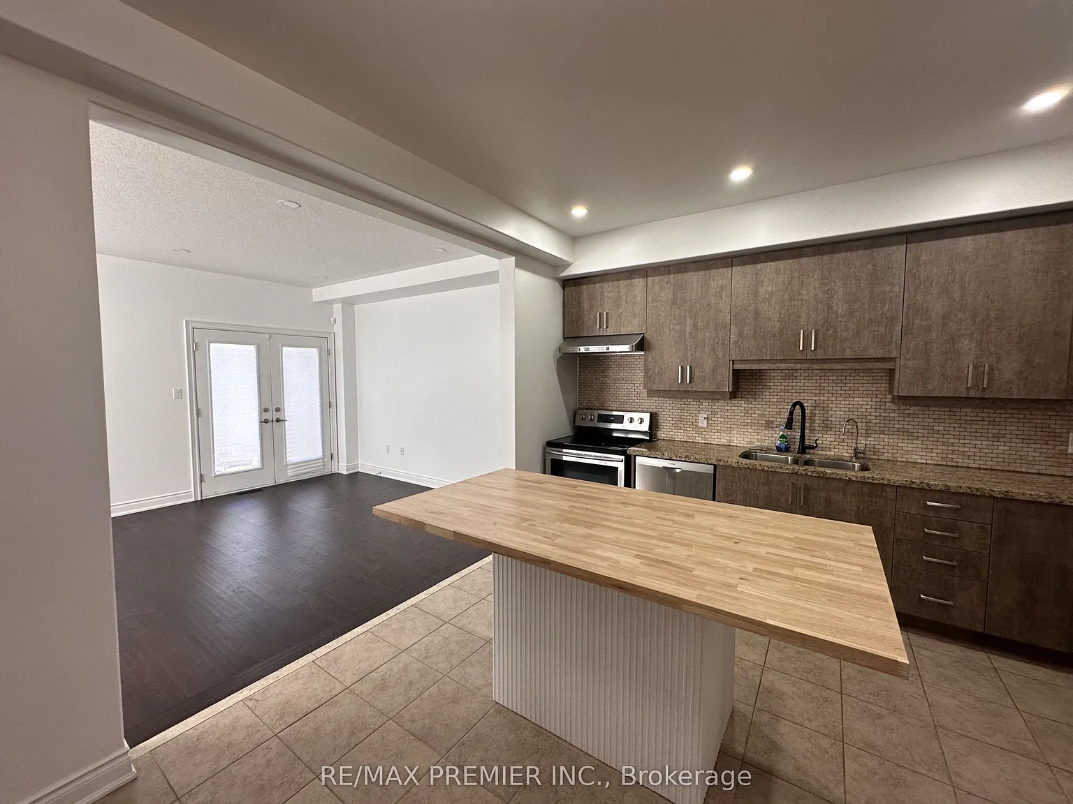 3 bed, $2,800 — Photo 4
