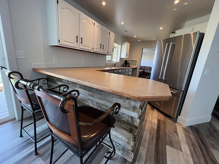 7155 Sypes Canyon Rd — Photo 20