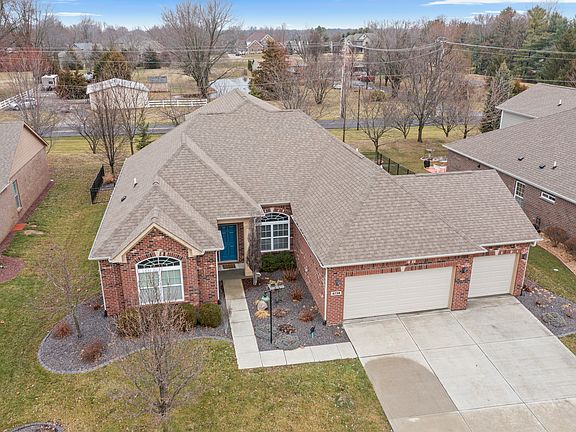 5th image of 4734 Shady Ridge Row