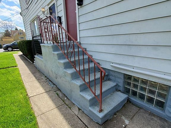 4th image of 340 E Siebenthaler Ave Unit 2