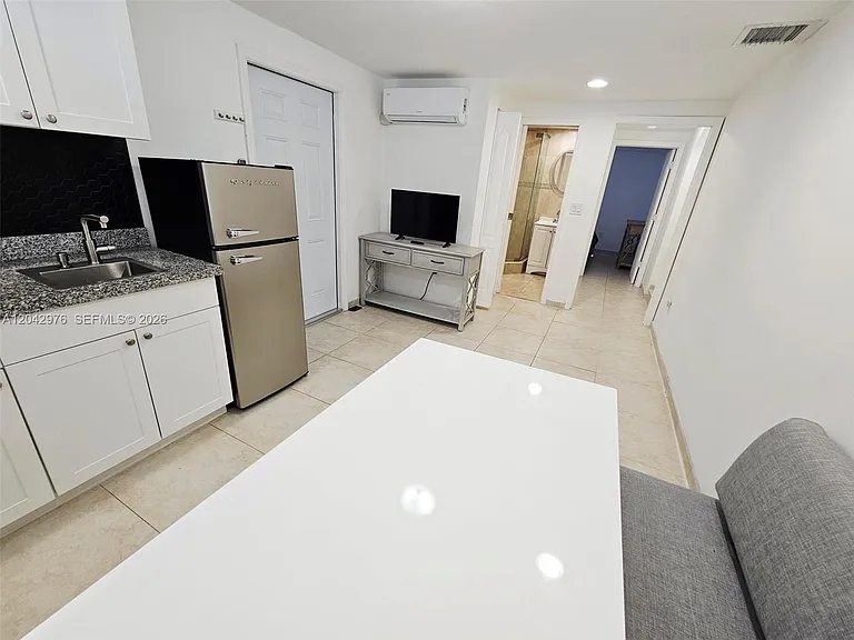 0 NW 51st Ave #STUDIO — Photo 6