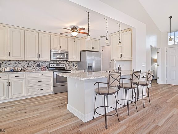 3rd image of 9201 Marigold Ct