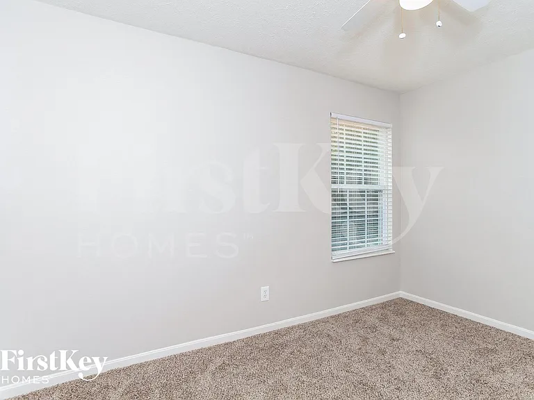 6278 Maple Grv — Photo 9
