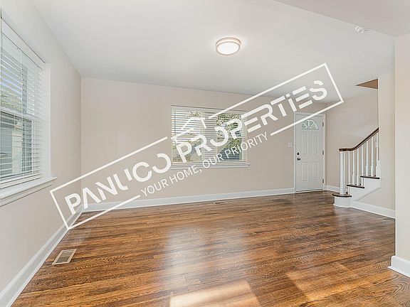 5th image of 108 Adams St #108