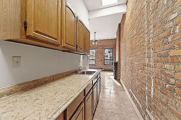 1st image of 419 E 116th St #1