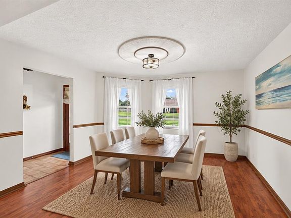 4th image of 3765 SE 29TH COURT