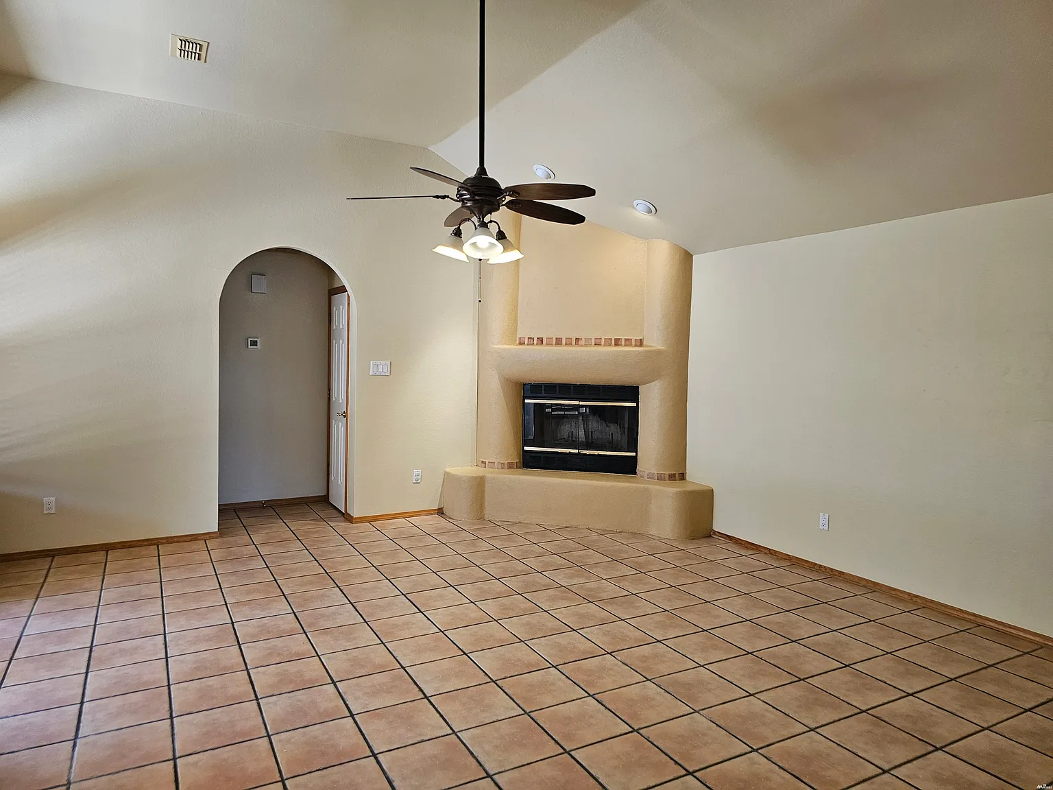 2 bed, 1504 sqft, $1,300 — Photo 2
