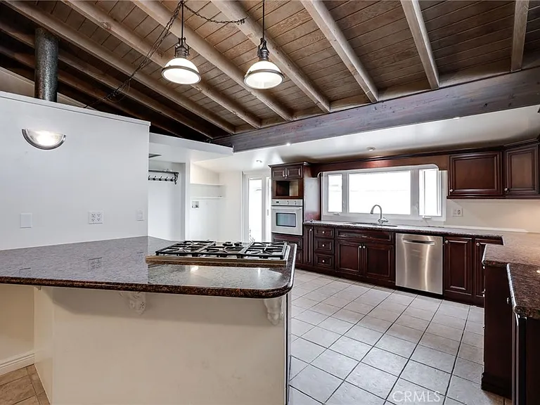 9752 Harle Ave — Photo 4