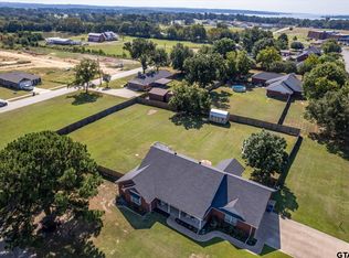 22206 Ellis Dr, Chandler, TX 75758