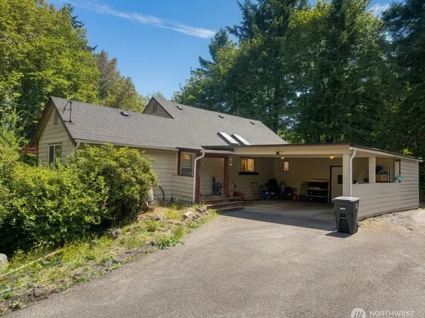 991 E North Bay Road, Allyn, WA 98524