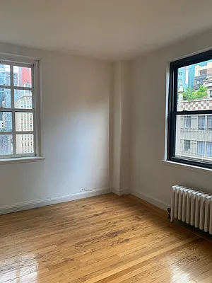 Rented by Bond New York | media 5