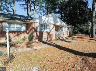 30380 Oak St, Princess Anne, MD 21853