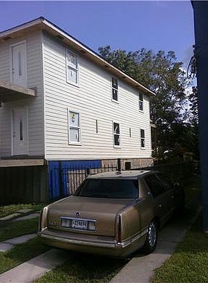 2nd image of 3817 Taylor St