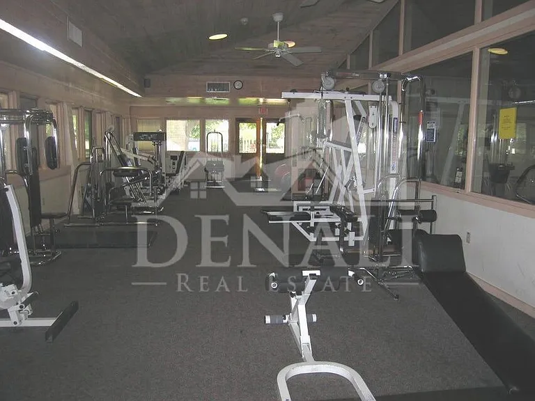 1529 E Edgewater Dr — Photo 30