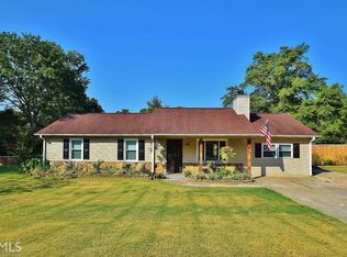 415 Johnson Dr, Braselton, GA 30517