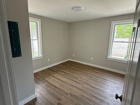 2nd image of 50 Main St #2
