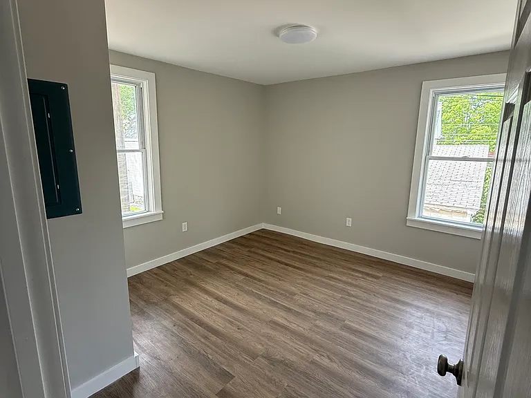 50 Main St #2 — Photo 2