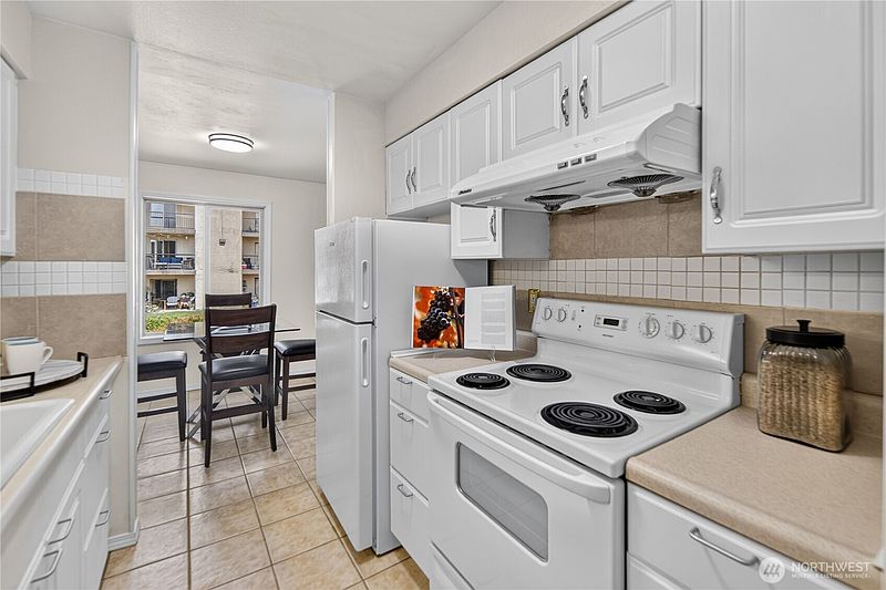 5th image of 14510 124TH Avenue NE #C28