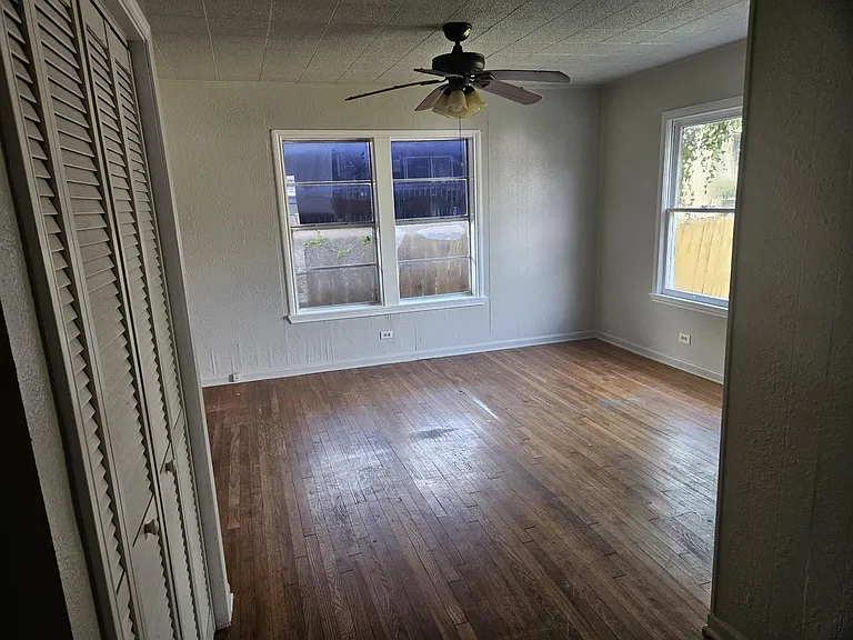 1007 Lynhurst Ave — Photo 6