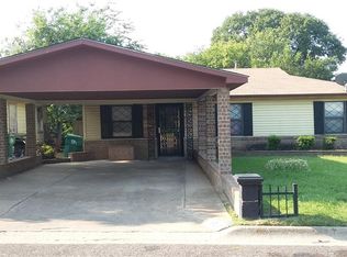 608 Boardwalk Ln, Denton, TX 76205