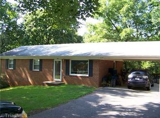 336 Atkins Ln, Mount Airy, NC 27030