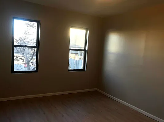 Rented by YOB REALTY | media 4