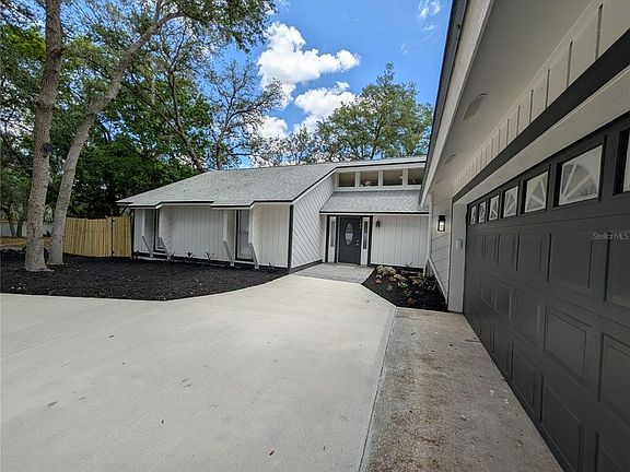 4th image of 143 Hayes Rd