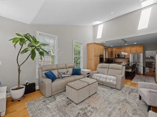 23 Avebury Ln #23, Marlborough, MA 01752
