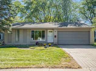 36473 Grove St, Livonia, MI 48154