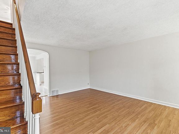 2nd image of 7020 Kindred St