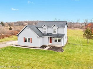 3980 Byron Rd, Howell, MI 48855
