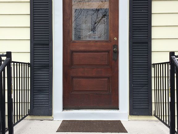 2nd image of 29 Hyledge Dr