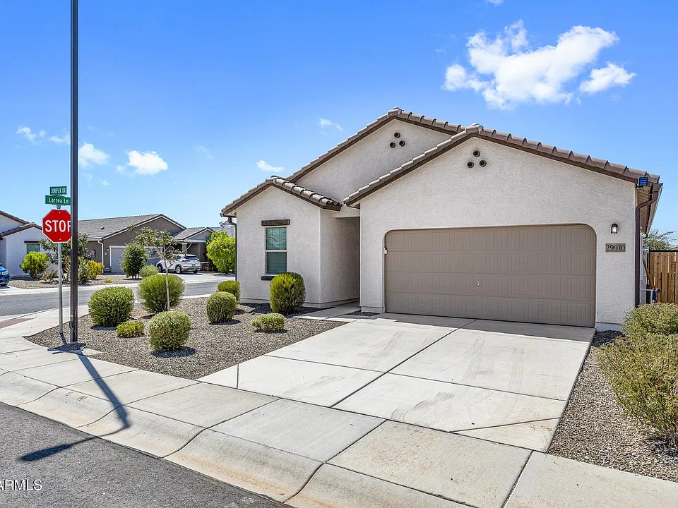 29910 N Juniper Dr