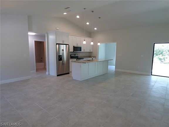 4th image of 2608 23rd St W