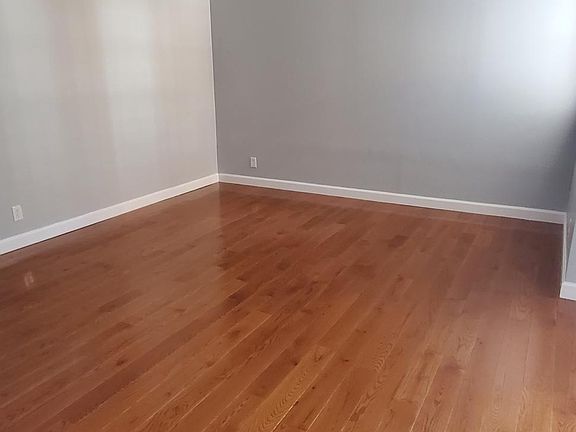 3rd image of 5316 Pershing Ave APT 505