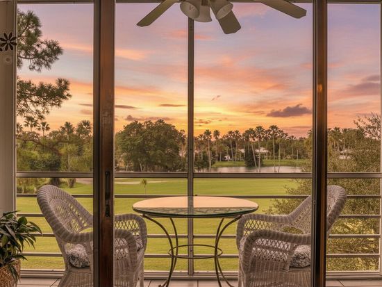 3871 Via Poinciana #404, Lake Worth, FL 33467