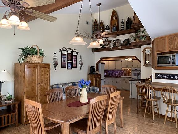 4th image of 16341 Ironwood Dr