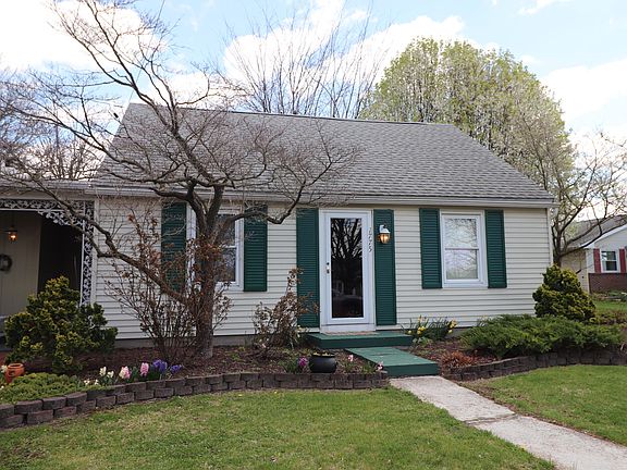 3rd image of 1775 Hokendauqua Ave