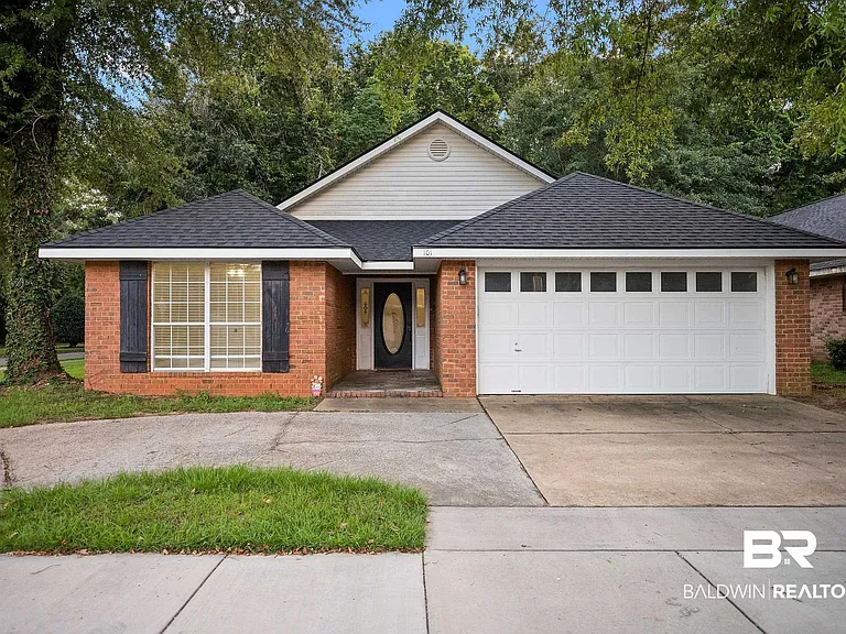 101 Davison Loop — Photo 1