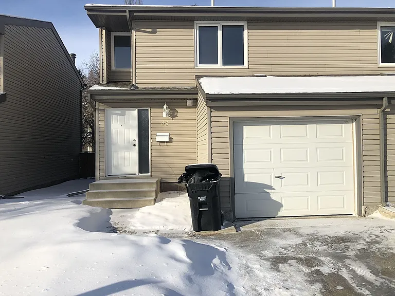 45 Akinsdale Gdns — Photo 12