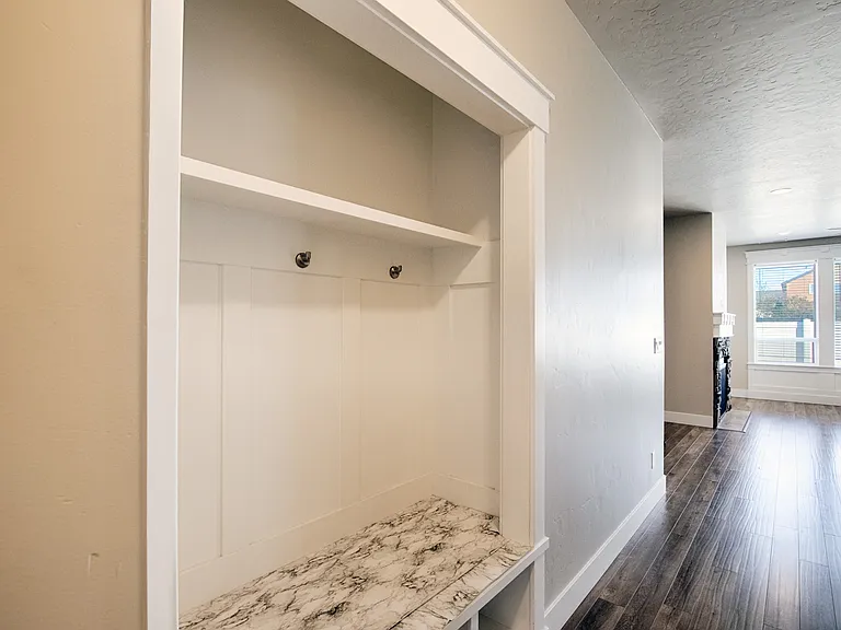4640 W Shirdale Ct — Photo 4